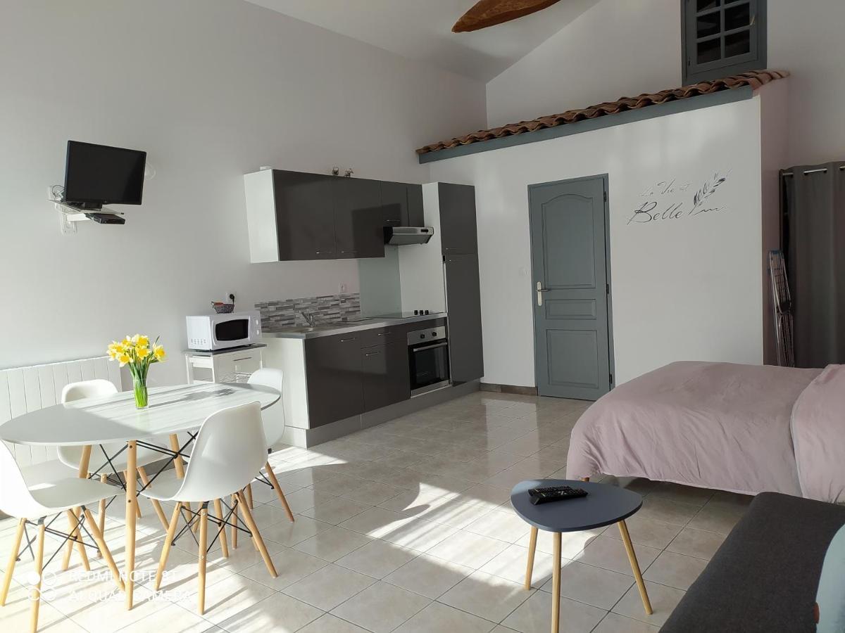 Domaine Moulin D' Elemiah Lägenhet Gémozac Exteriör bild