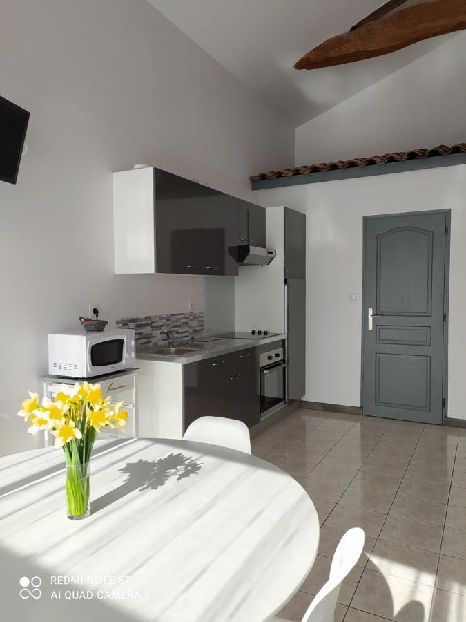 Domaine Moulin D' Elemiah Lägenhet Gémozac Exteriör bild