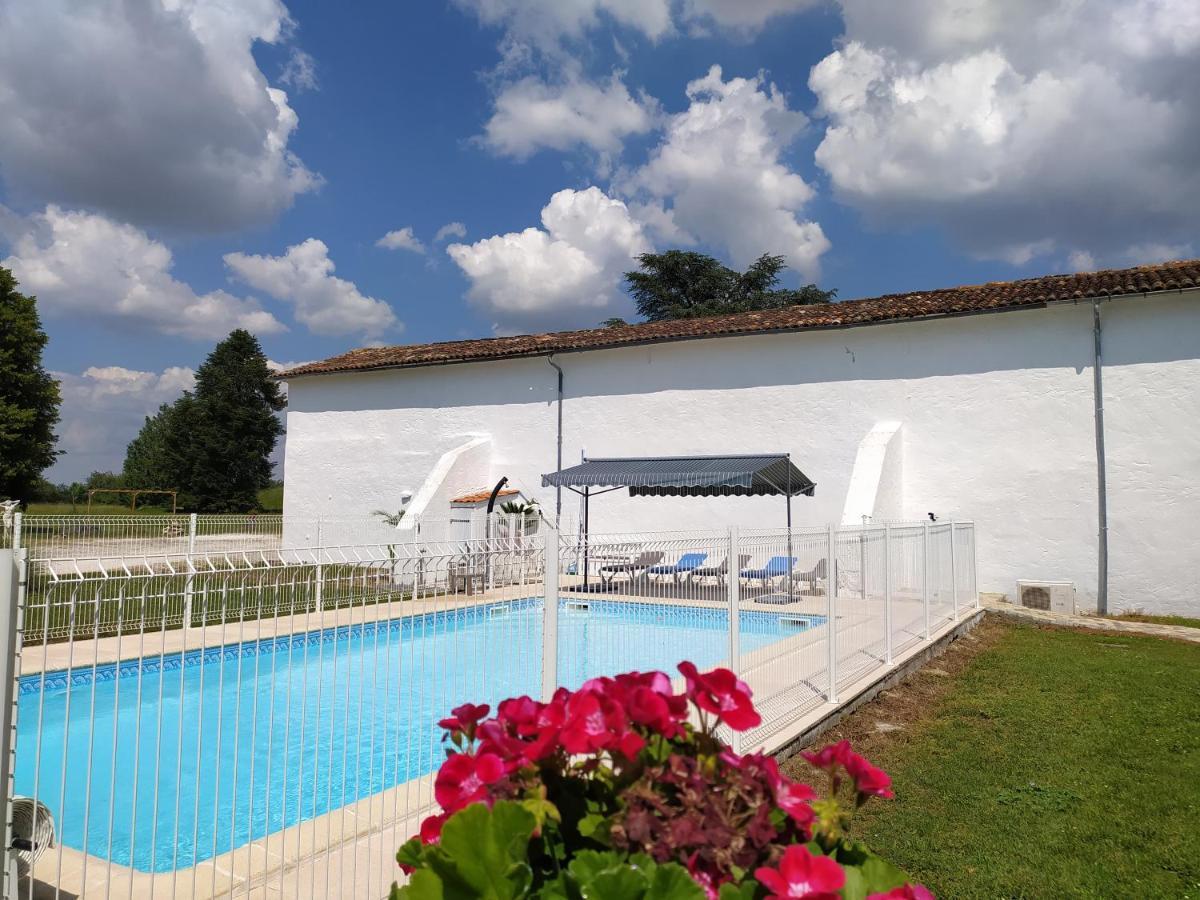 Domaine Moulin D' Elemiah Lägenhet Gémozac Exteriör bild